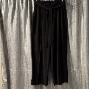 Lululemon Noir Pant Travel Woven Fabric Size 8